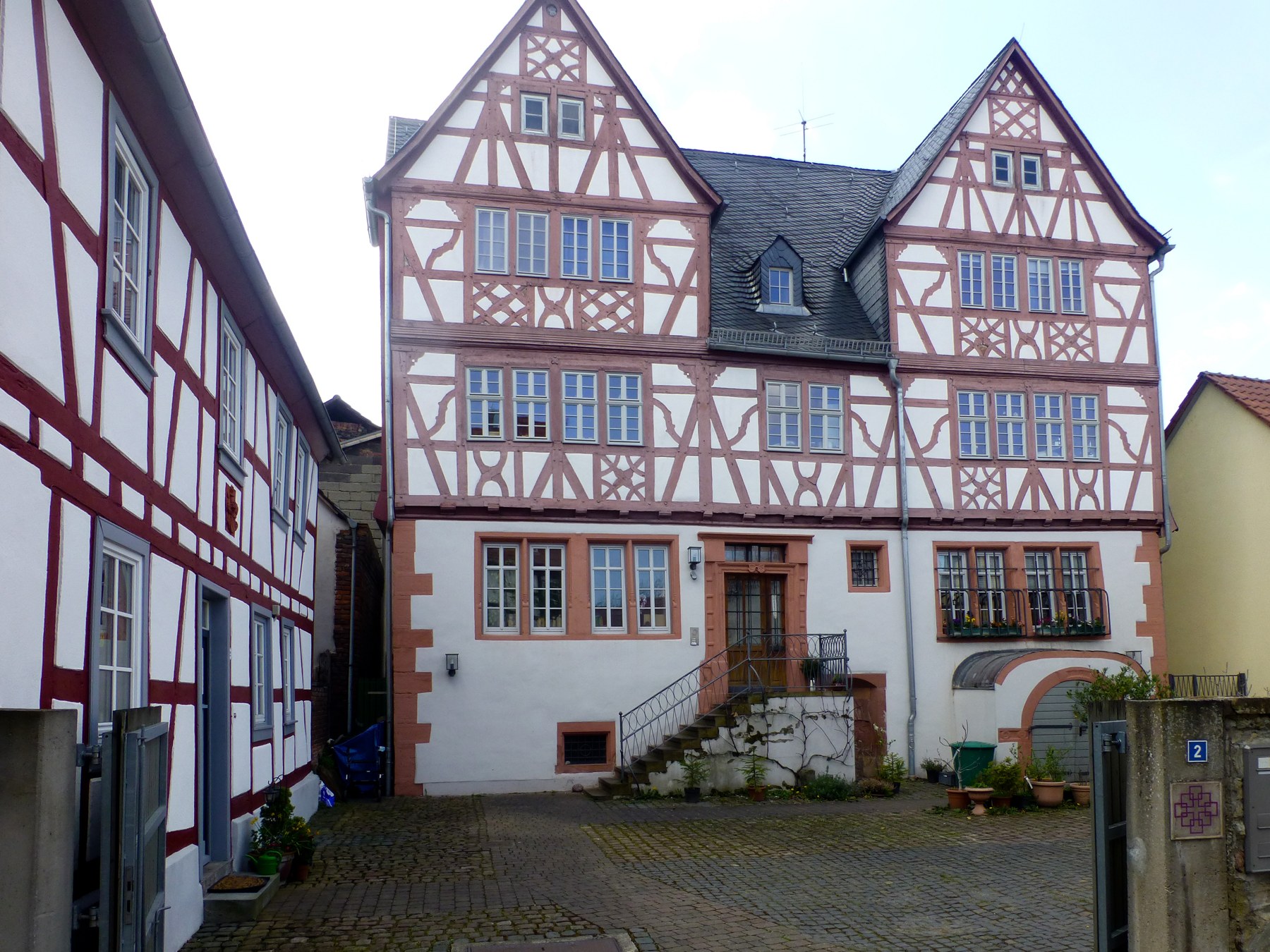 Historische Fachwerkhäuser in der Backhausgasse in Babenhausen, Hessen
